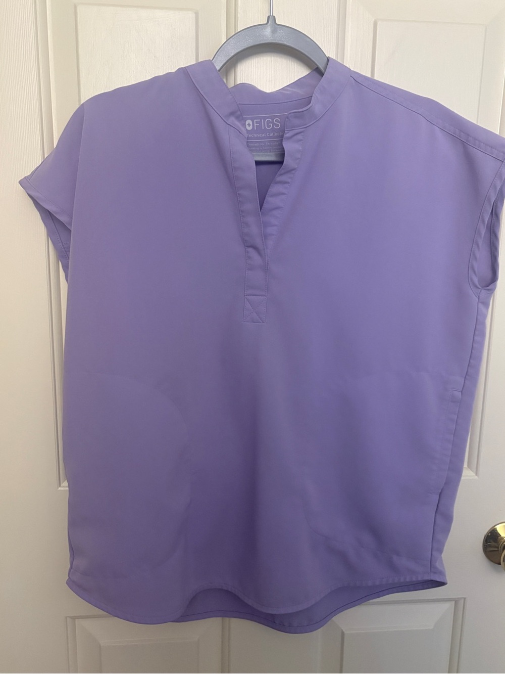 Figs Lavender Dew Rafaela Scrub Top